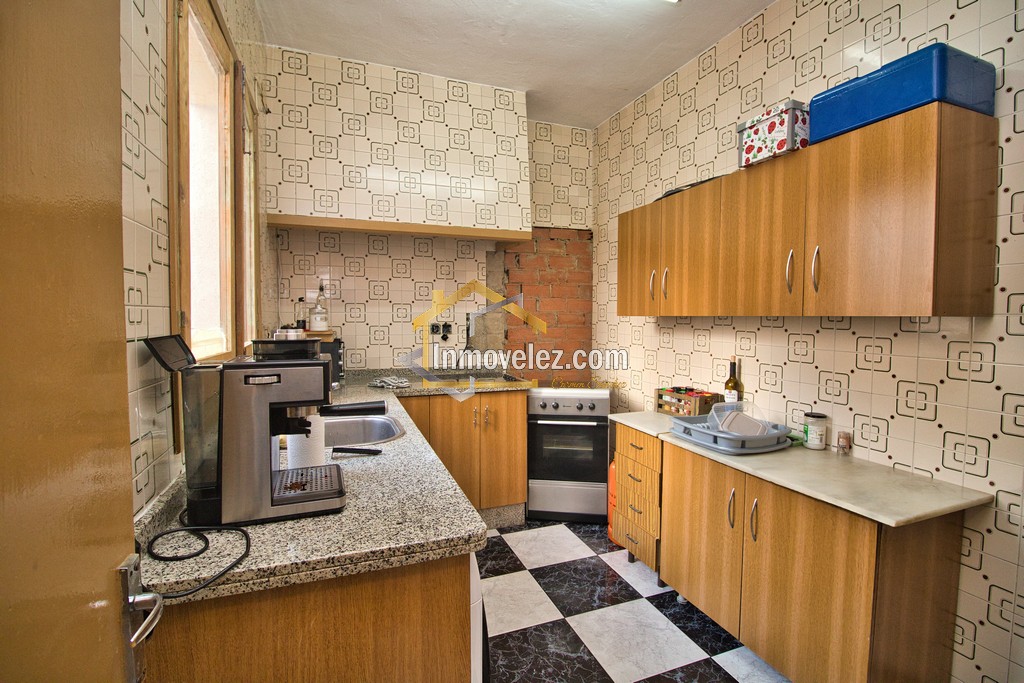 Casa en Vélez de Benaudalla (Ref.:0500)